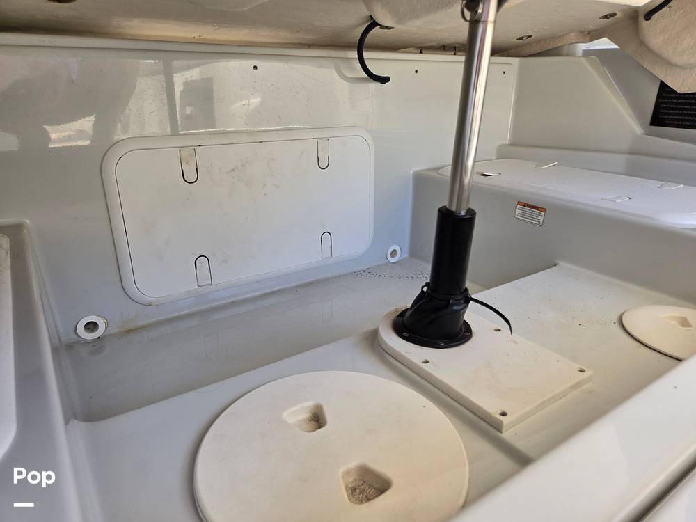 Slide: The Image of Crownline Boats E29XS 2018 - 15272093