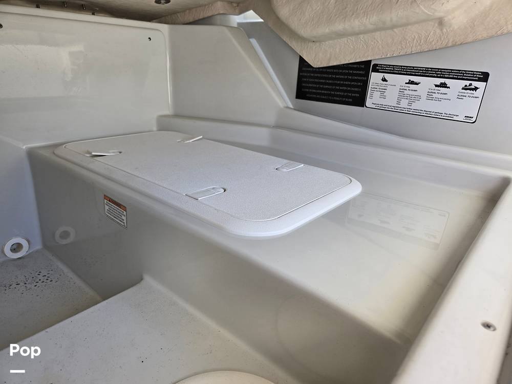 Slide: The Image of Crownline Boats E29XS 2018 - 15272094