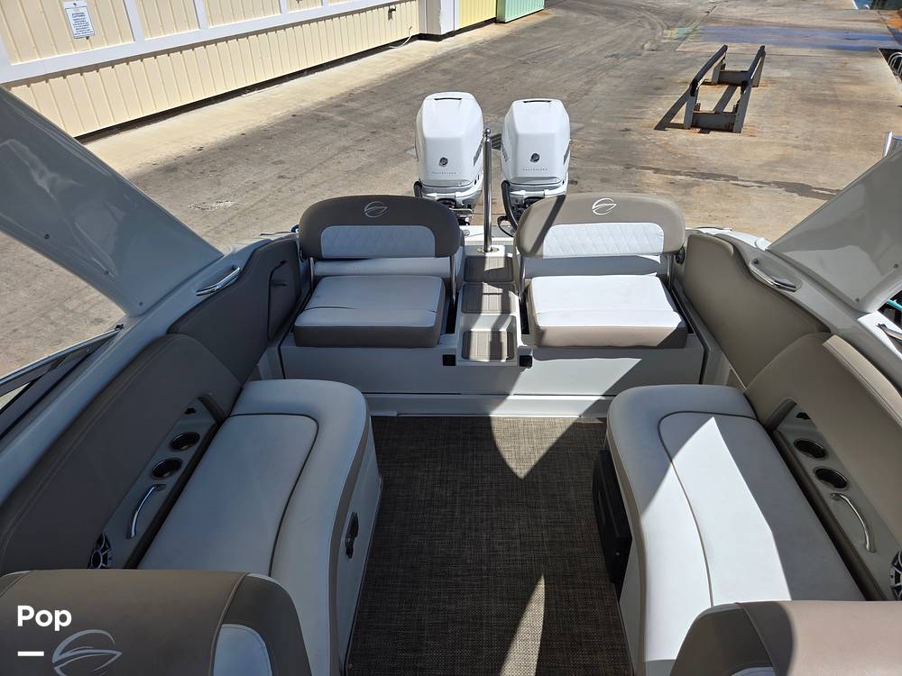 Slide: The Image of Crownline Boats E29XS 2018 - 15272095