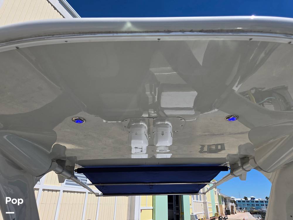 Slide: The Image of Crownline Boats E29XS 2018 - 15272096