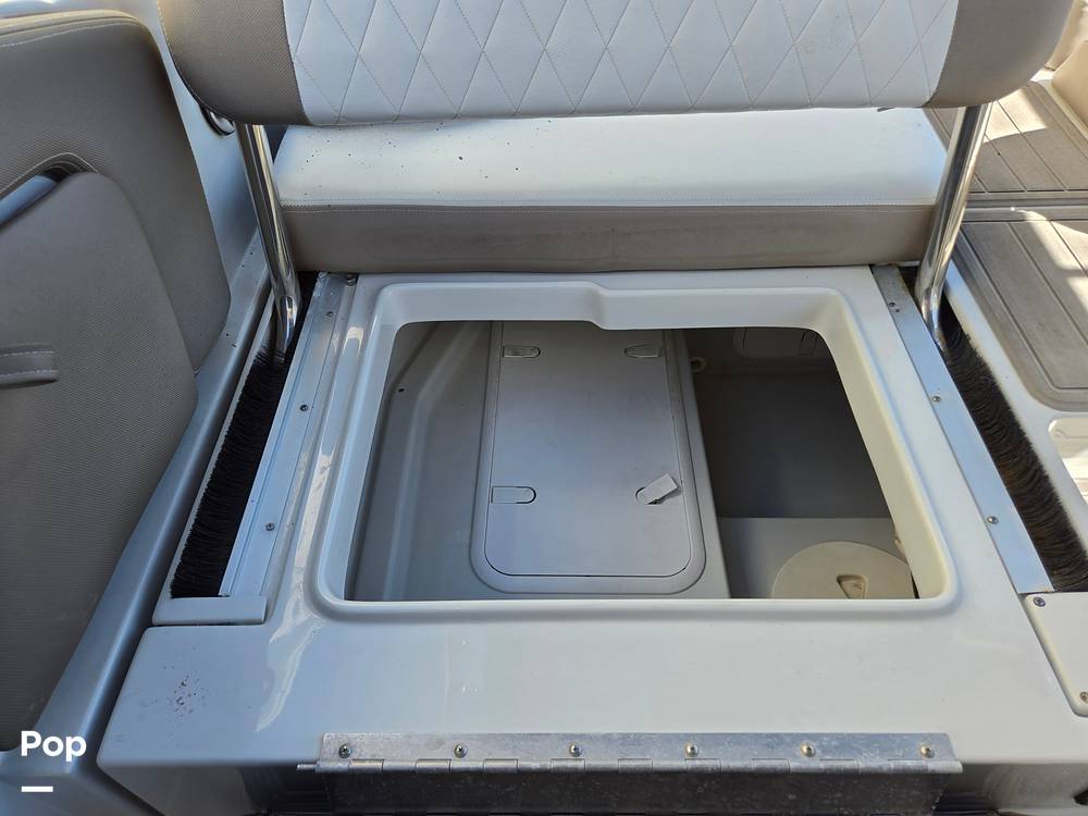Slide: The Image of Crownline Boats E29XS 2018 - 15272157