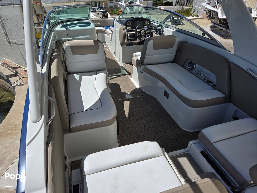 Slide: The Image of Crownline Boats E29XS 2018 - 15272162