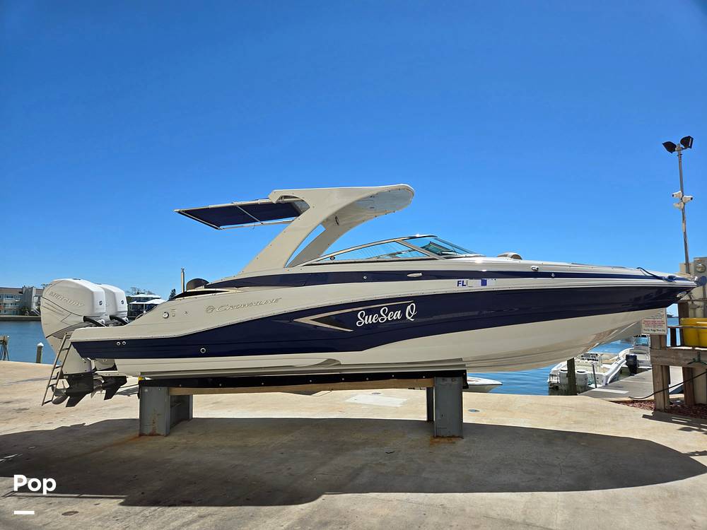 Slide: The Image of Crownline Boats E29XS 2018 - 15272165