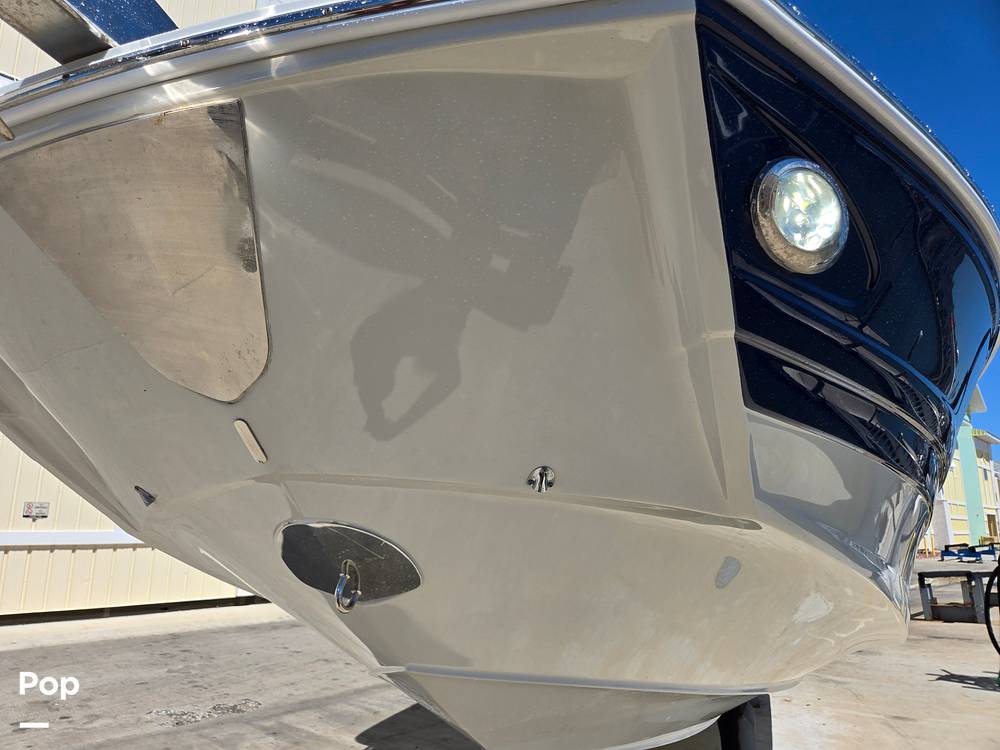 Slide: The Image of Crownline Boats E29XS 2018 - 15272169