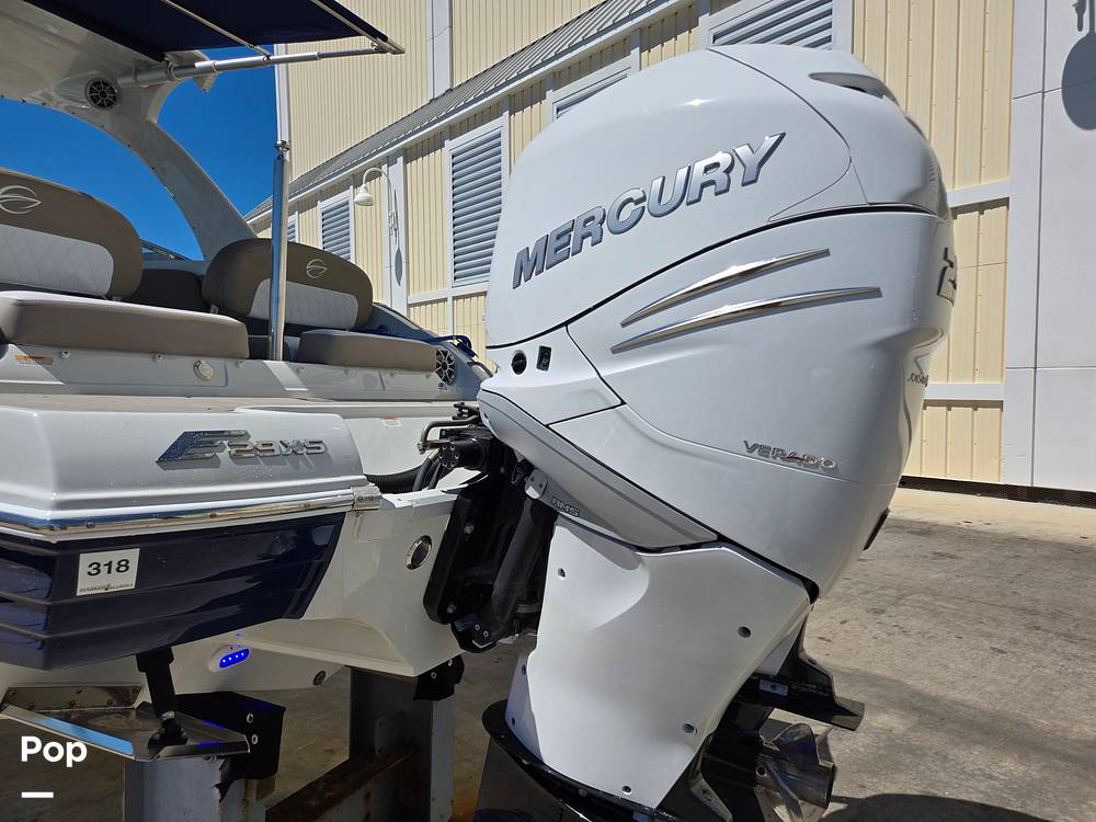 Slide: The Image of Crownline Boats E29XS 2018 - 15272178