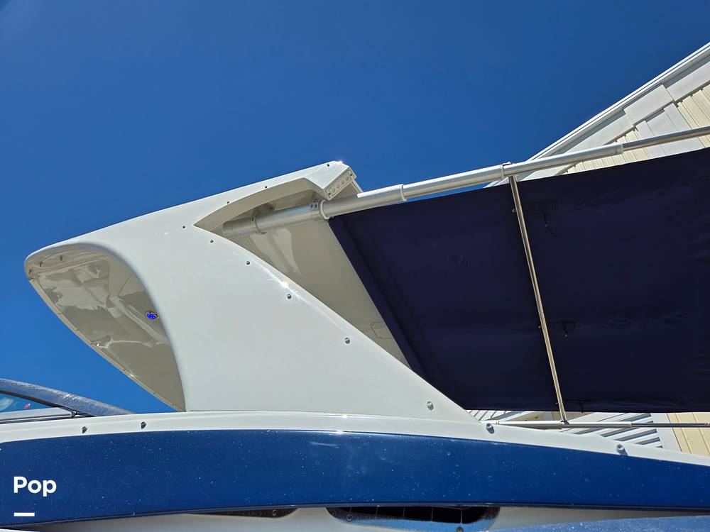 Slide: The Image of Crownline Boats E29XS 2018 - 15272185
