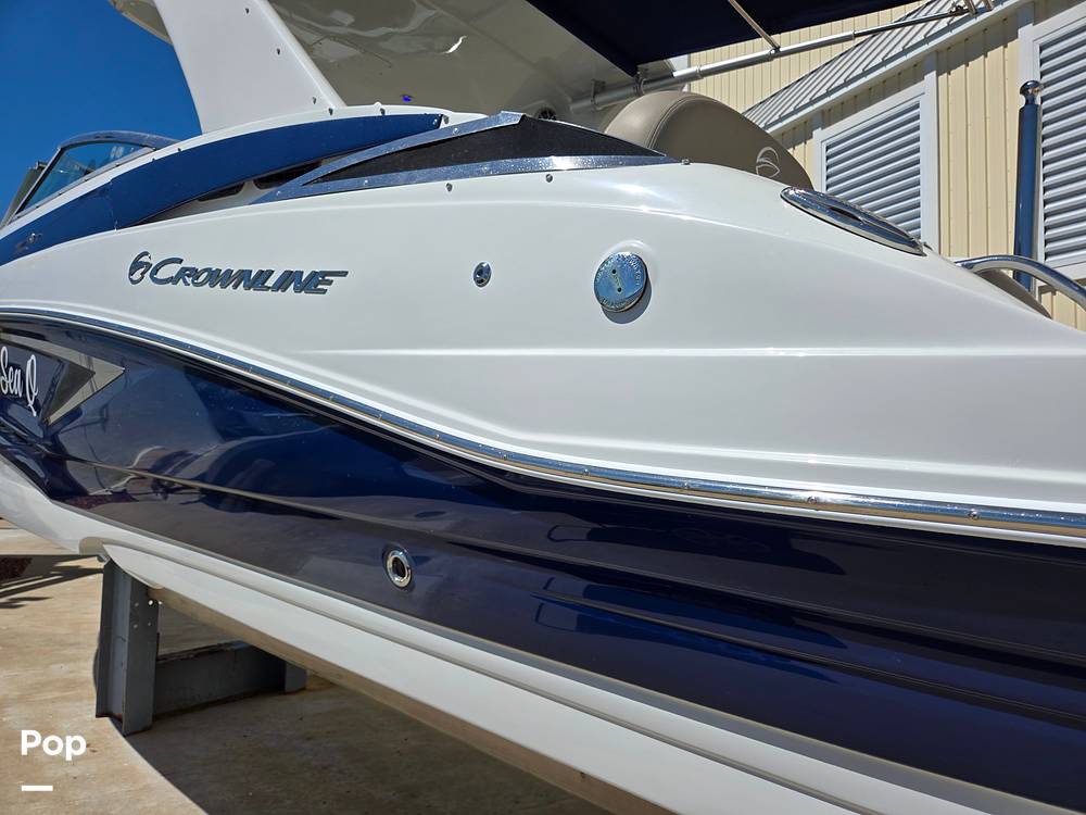 Slide: The Image of Crownline Boats E29XS 2018 - 15271981