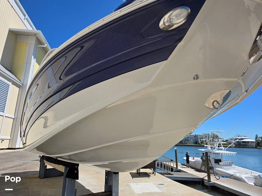 Slide: The Image of Crownline Boats E29XS 2018 - 15271996