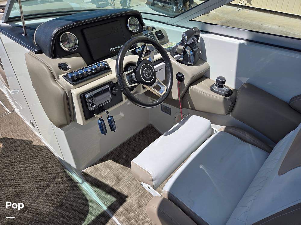 Slide: The Image of Crownline Boats E29XS 2018 - 15272005
