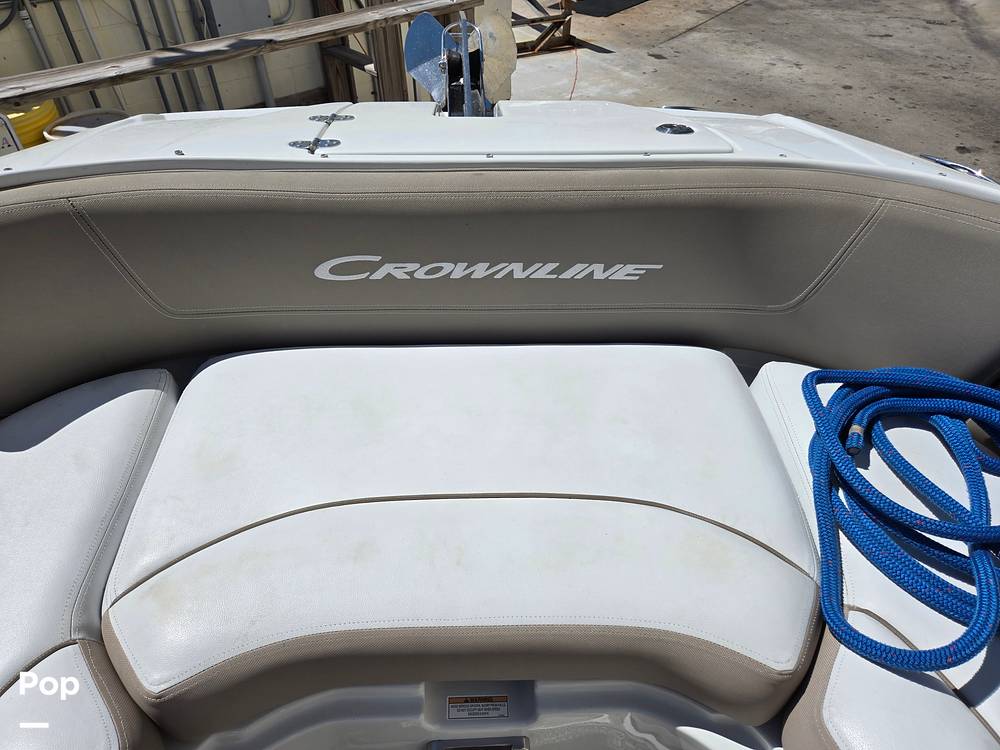 Slide: The Image of Crownline Boats E29XS 2018 - 15272016