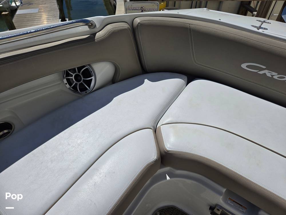 Slide: The Image of Crownline Boats E29XS 2018 - 15272017