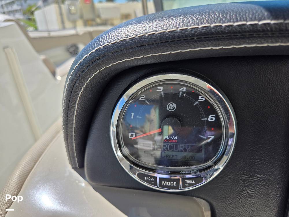 Slide: The Image of Crownline Boats E29XS 2018 - 15272044