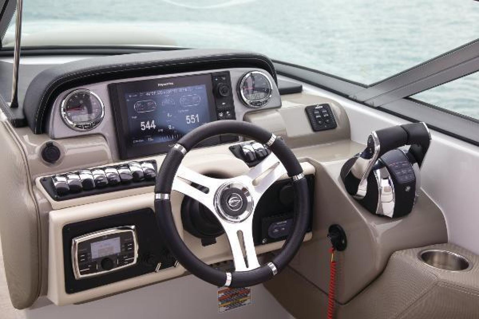 Slide: The Image of Crownline Boats E 305 XS 2023 - 1522600