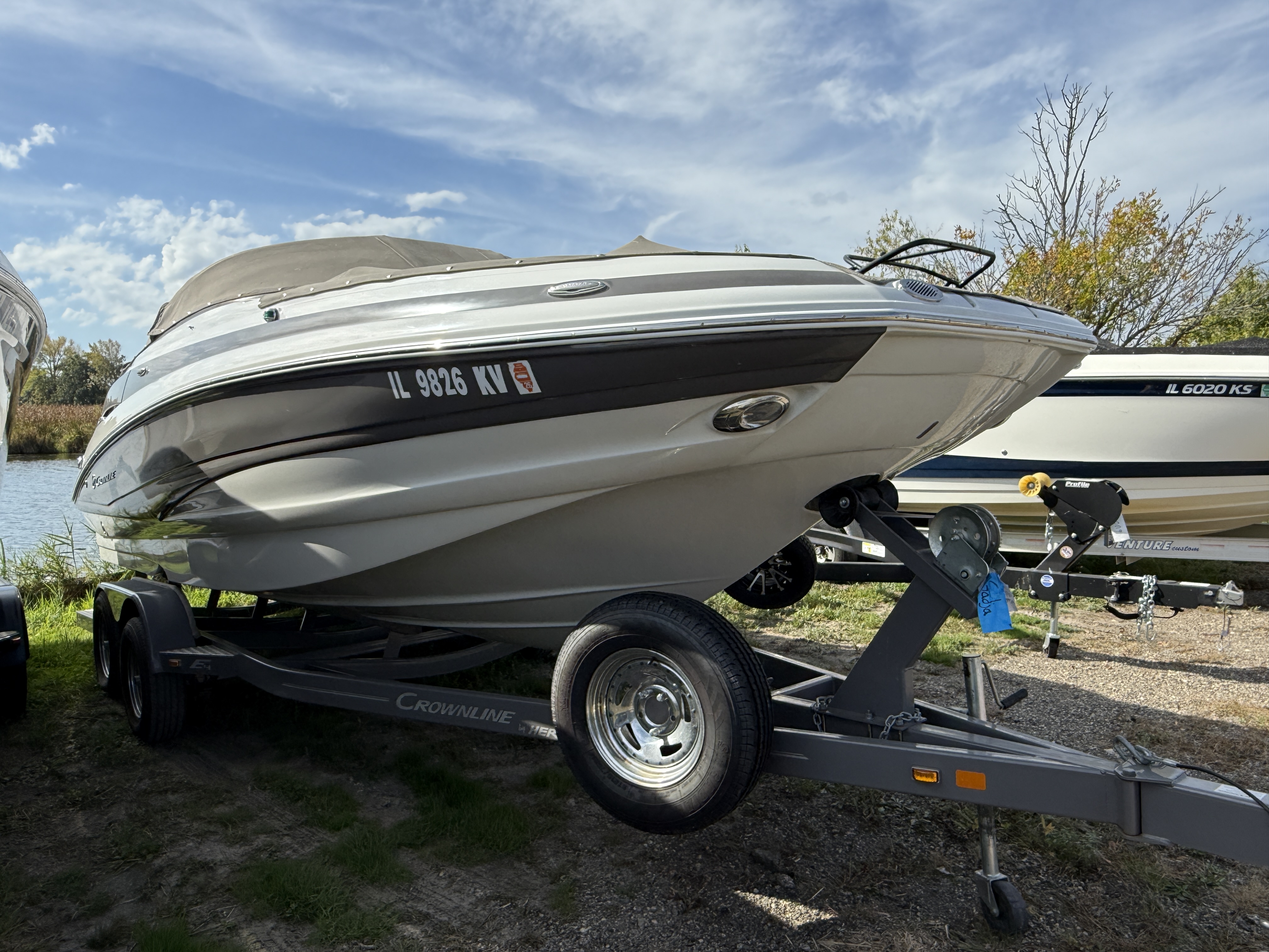 The Image of Crownline Boats E4 2017 - undefined