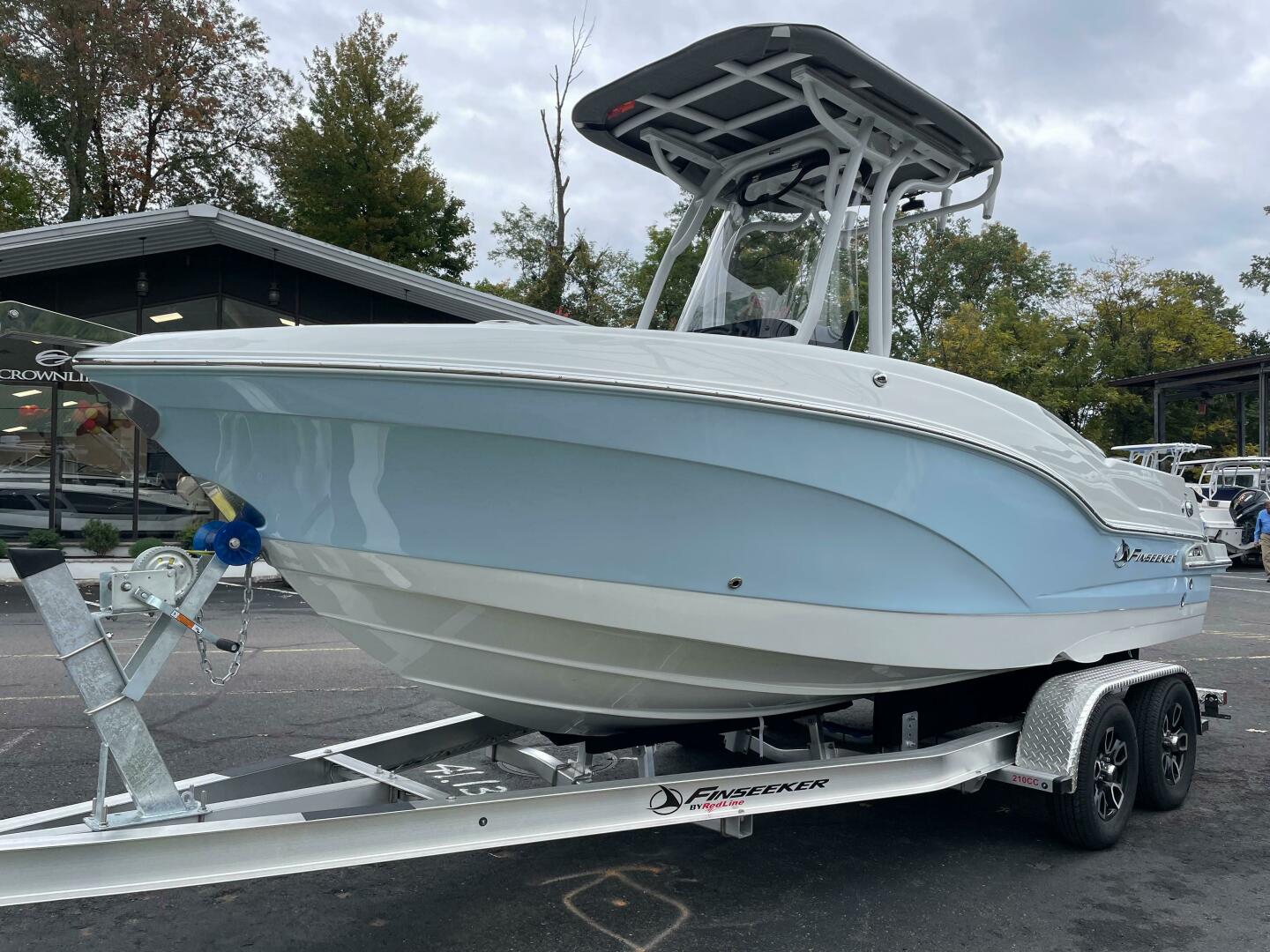 Slide: The Image of Crownline Boats FINSEEKER 2022 - 4867035