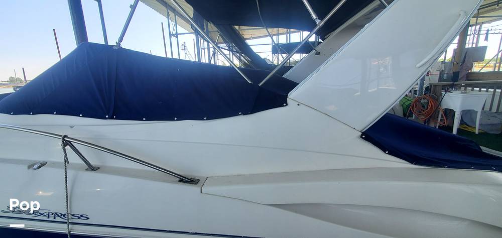 Slide: The Image of Cruisers 320 Express 2005 - 15345148