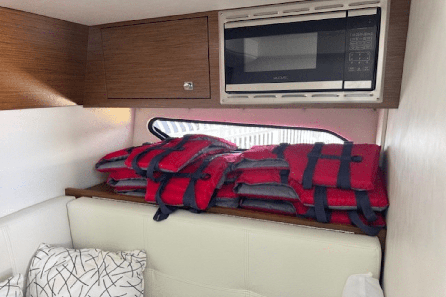 Slide: The Image of Cruisers 338 GLS OB 2019 - 41