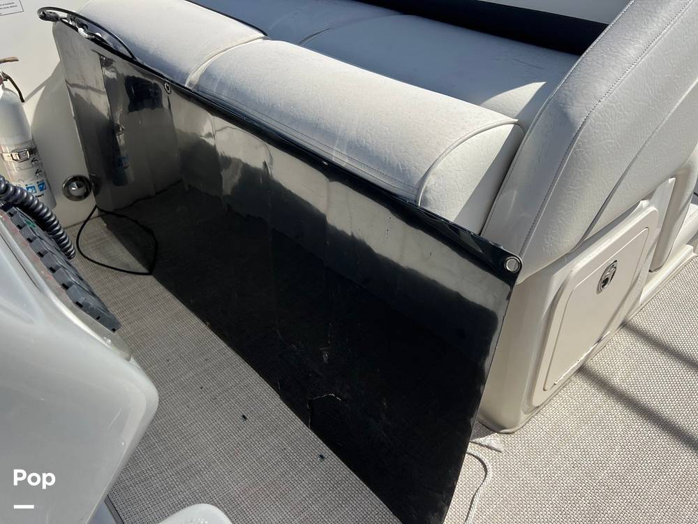 Slide: The Image of Cruisers 340 Express 2007 - 14999903