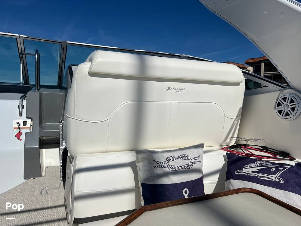 Slide: The Image of Cruisers 340 Express 2007 - 14999751