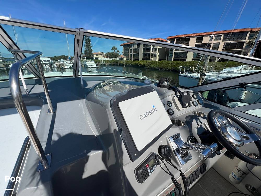 Slide: The Image of Cruisers 340 Express 2007 - 14999770