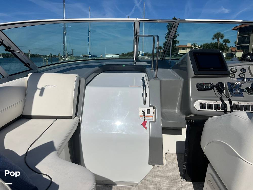 Slide: The Image of Cruisers 340 Express 2007 - 14999799