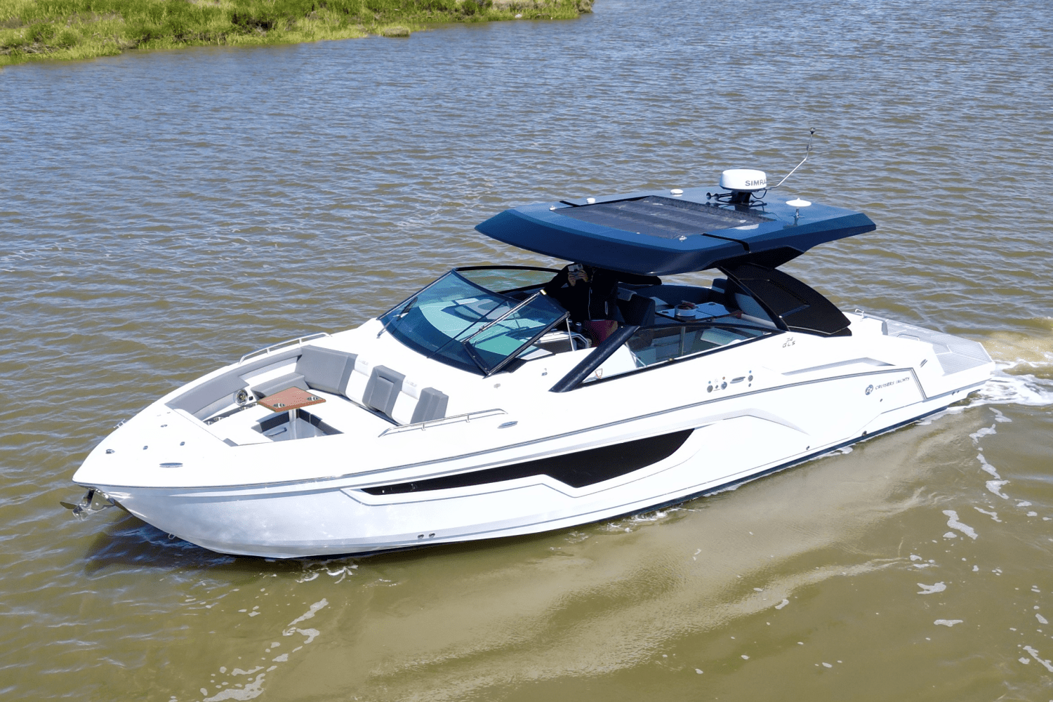 Slide: The Image of Cruisers 34 GLS 2023 - 2