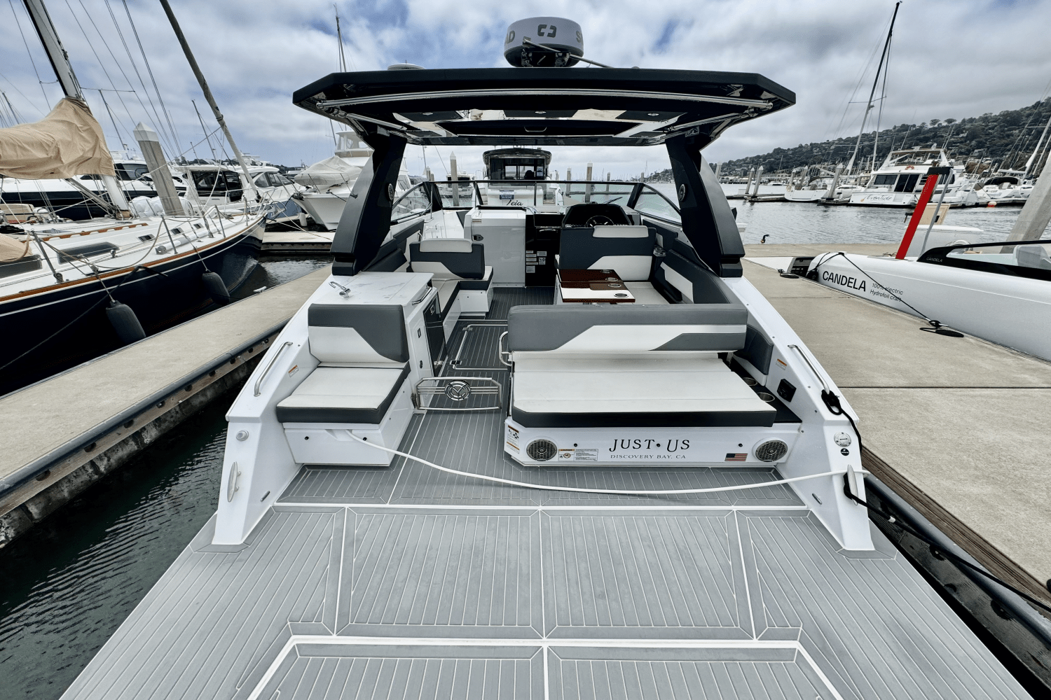 Slide: The Image of Cruisers 34 GLS 2023 - 20