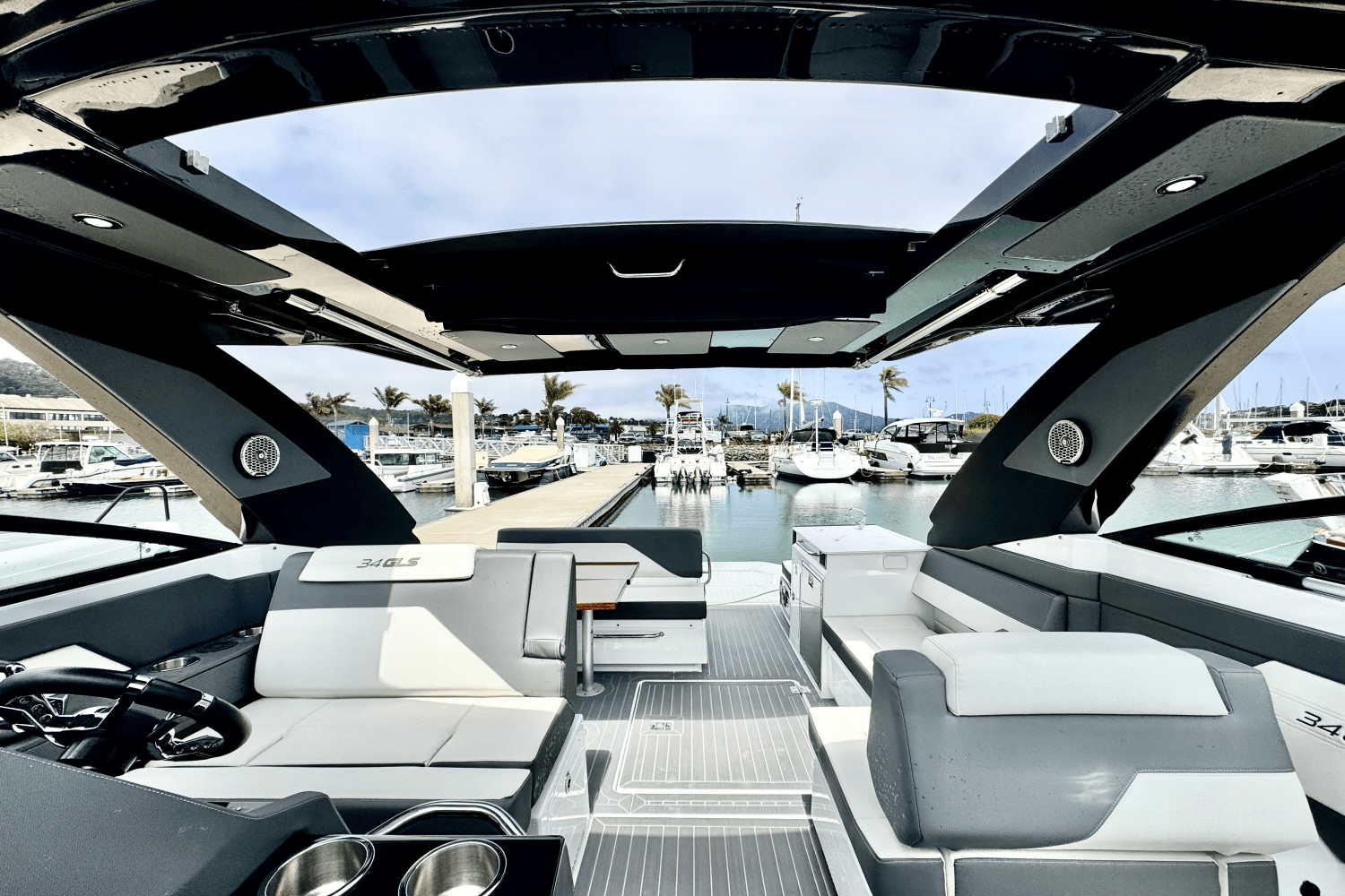 Slide: The Image of Cruisers 34 GLS 2023 - 29