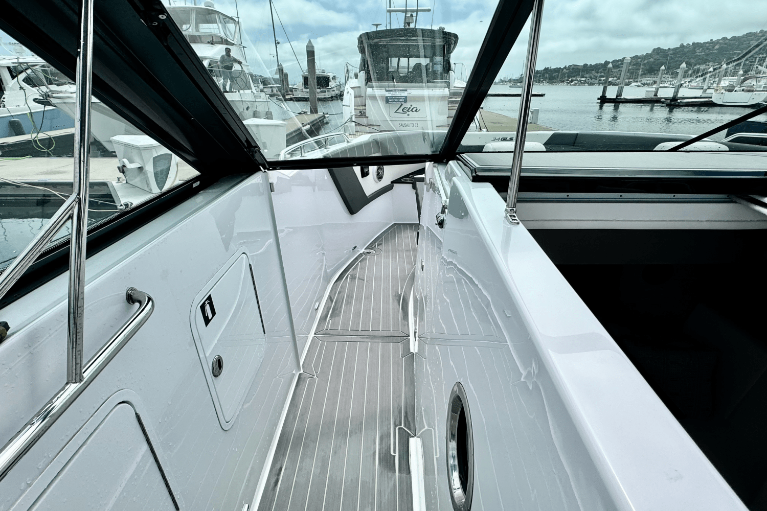 Slide: The Image of Cruisers 34 GLS 2023 - 33