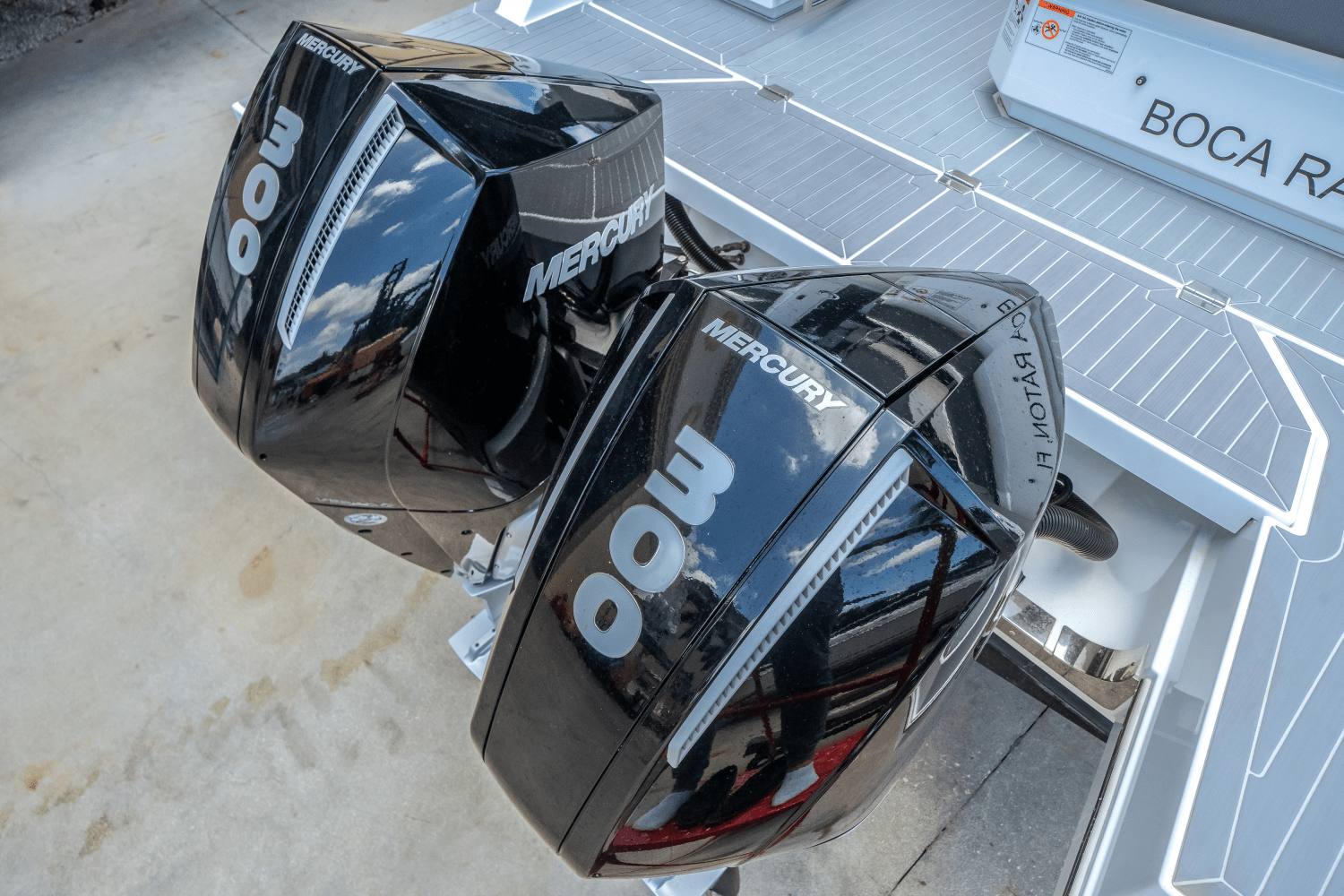 Slide: The Image of Cruisers 34 GLS OUTBOARD 2023 - 5