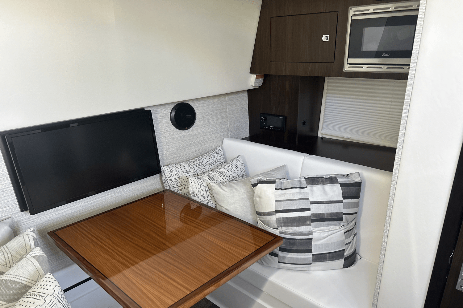 Slide: The Image of Cruisers 34 GLS South Beach Outboard 2024 - 25