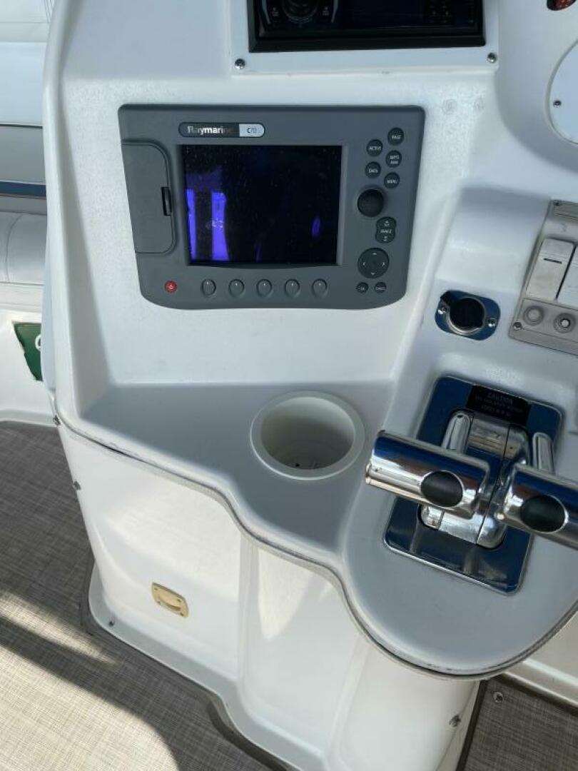 Slide: The Image of 1996 Cruisers 36 Aft Cabin Canis Major - 3905152