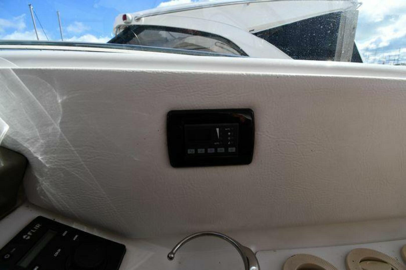 Slide: The Image of Cruisers 380 Express 2012 - 5017085