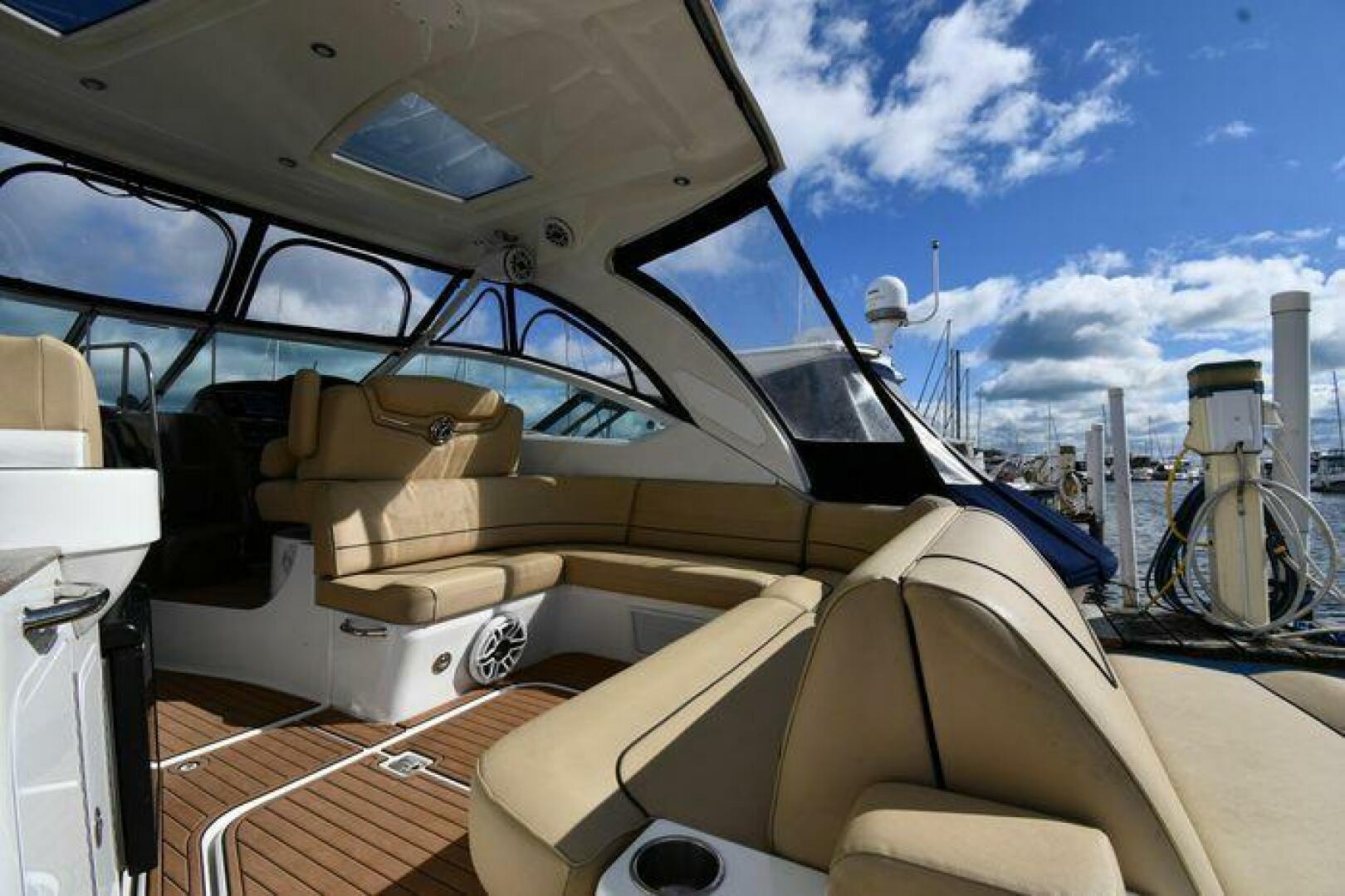 Slide: The Image of Cruisers 380 Express 2012 - 5017092