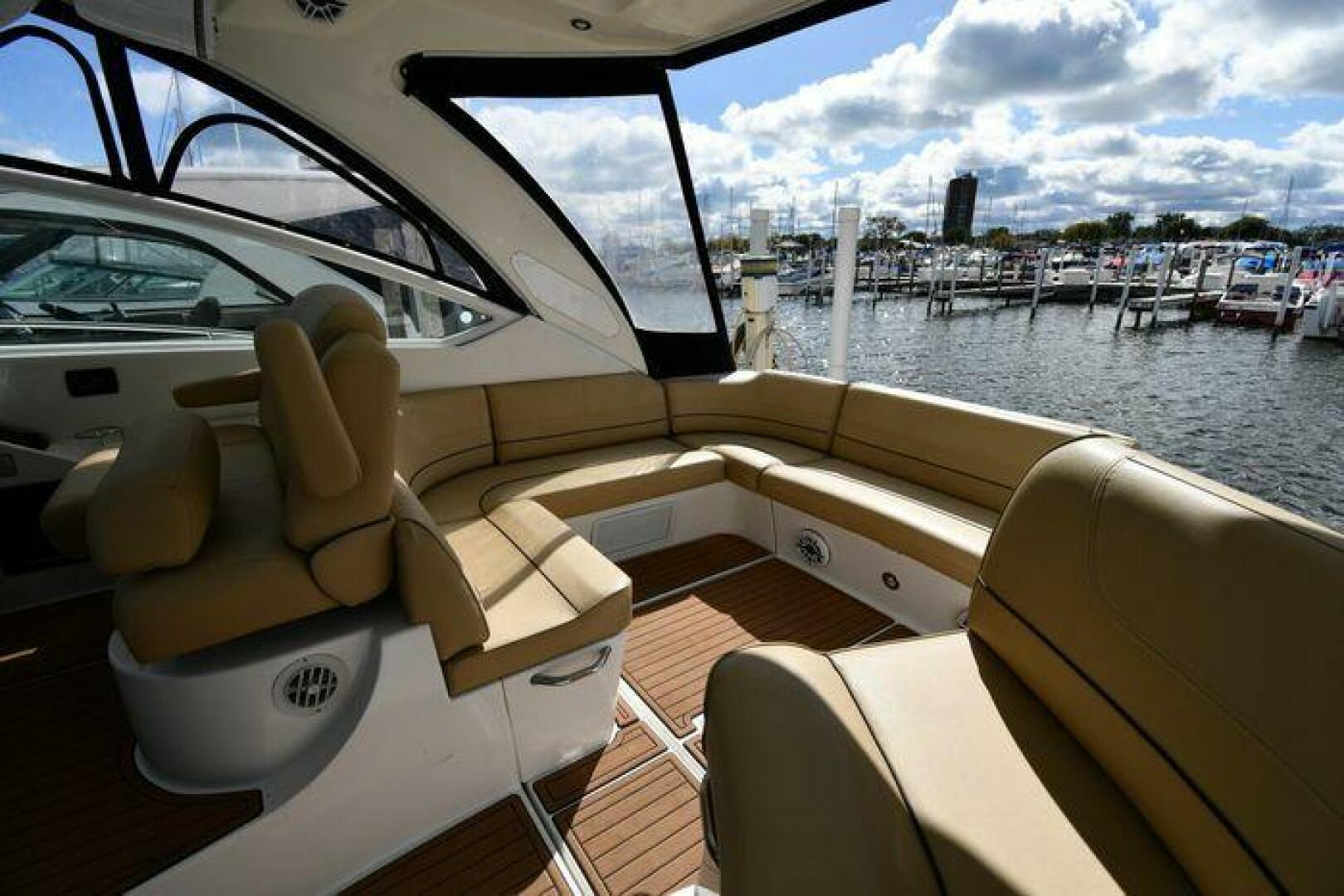 Slide: The Image of Cruisers 380 Express 2012 - 5017099