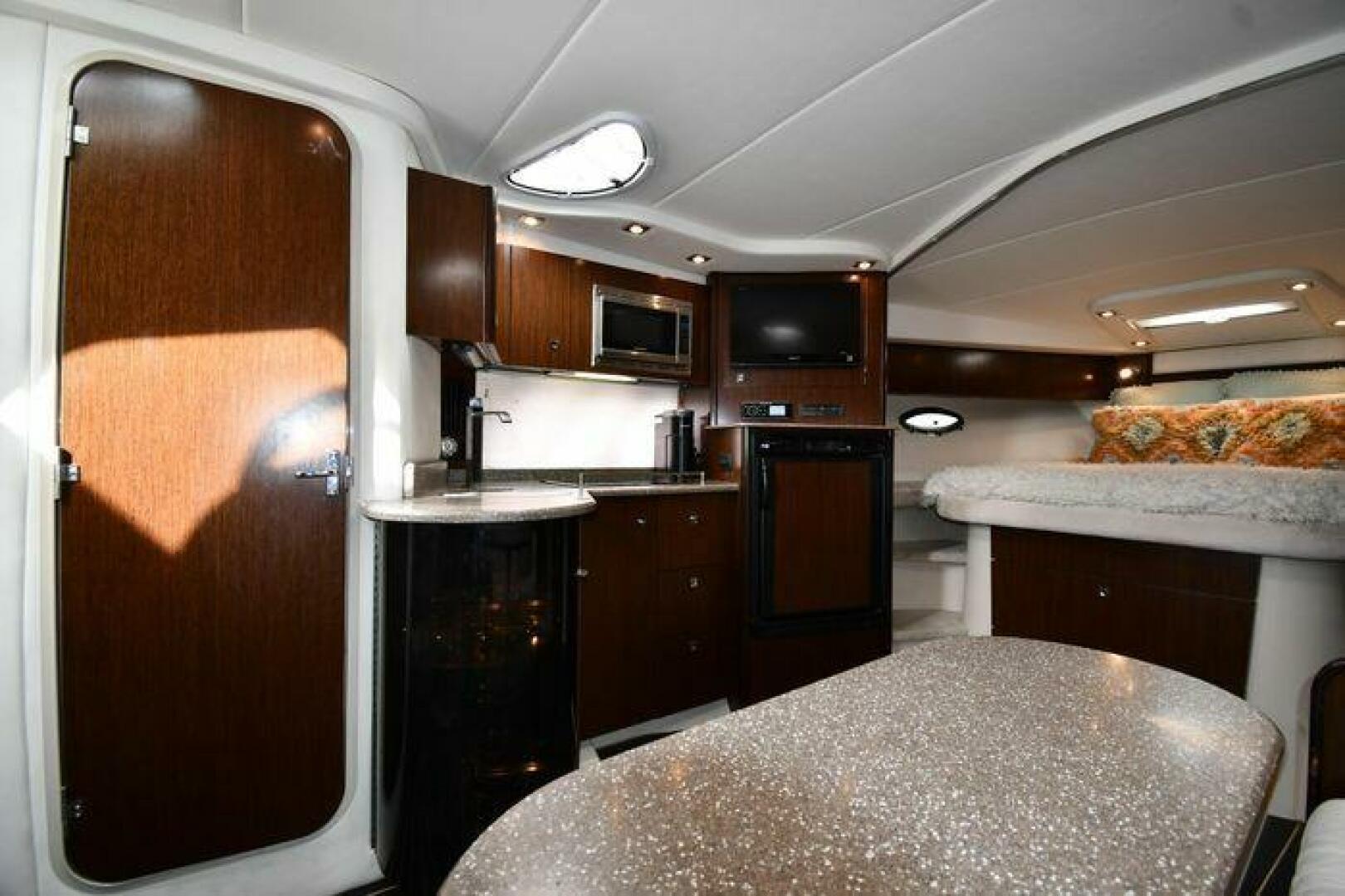 Slide: The Image of Cruisers 380 Express 2012 - 5017118