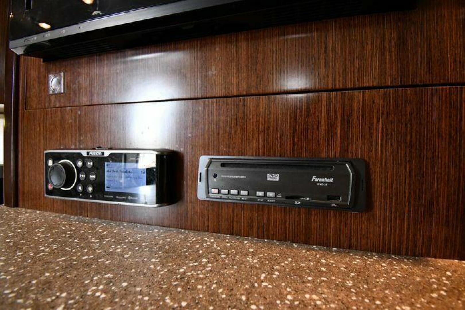 Slide: The Image of Cruisers 380 Express 2012 - 5017132