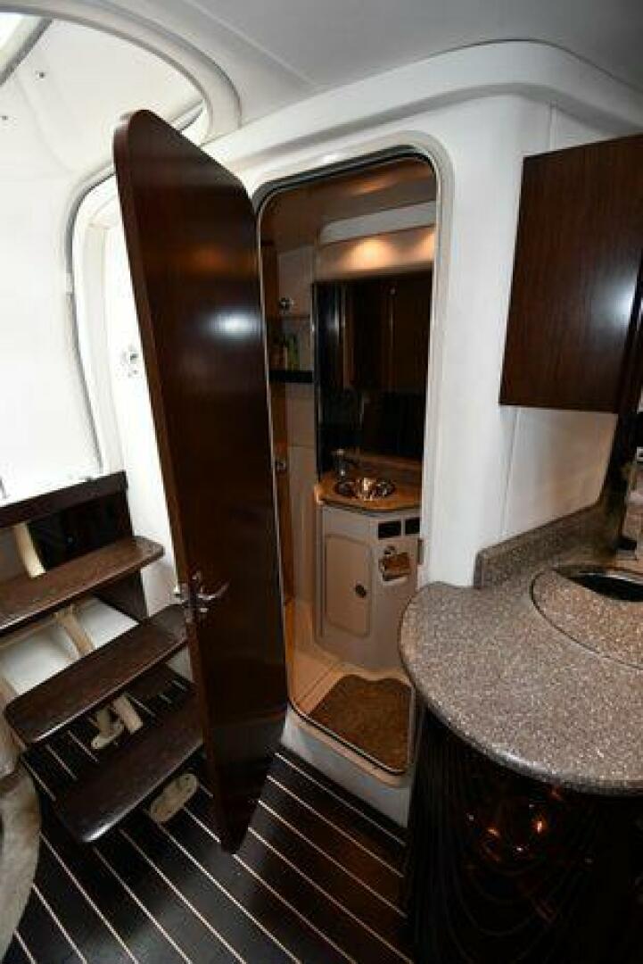 Slide: The Image of Cruisers 380 Express 2012 - 5017135
