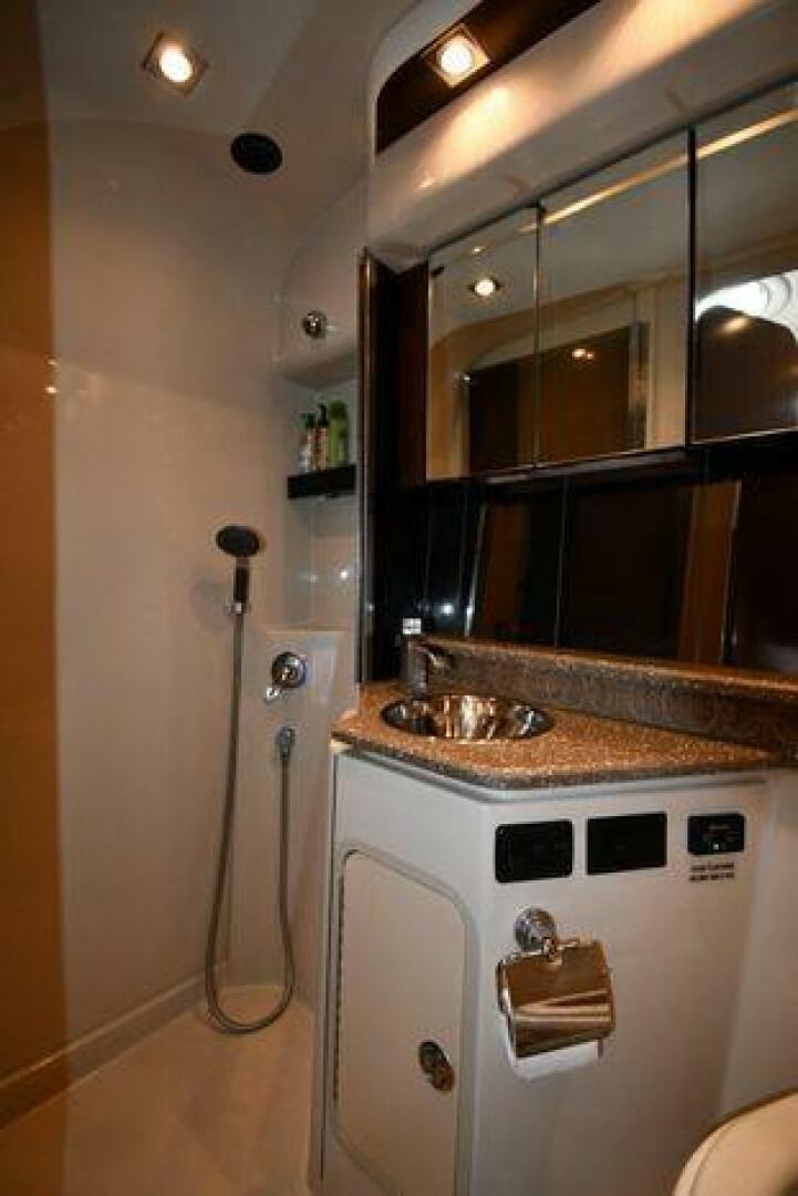 Slide: The Image of Cruisers 380 Express 2012 - 5017136