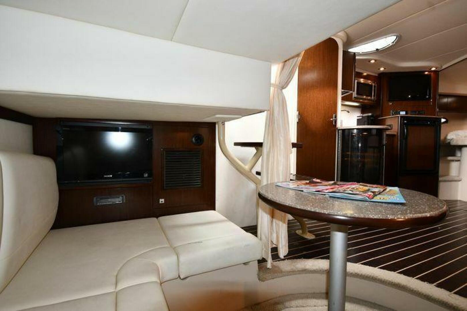Slide: The Image of Cruisers 380 Express 2012 - 5017140