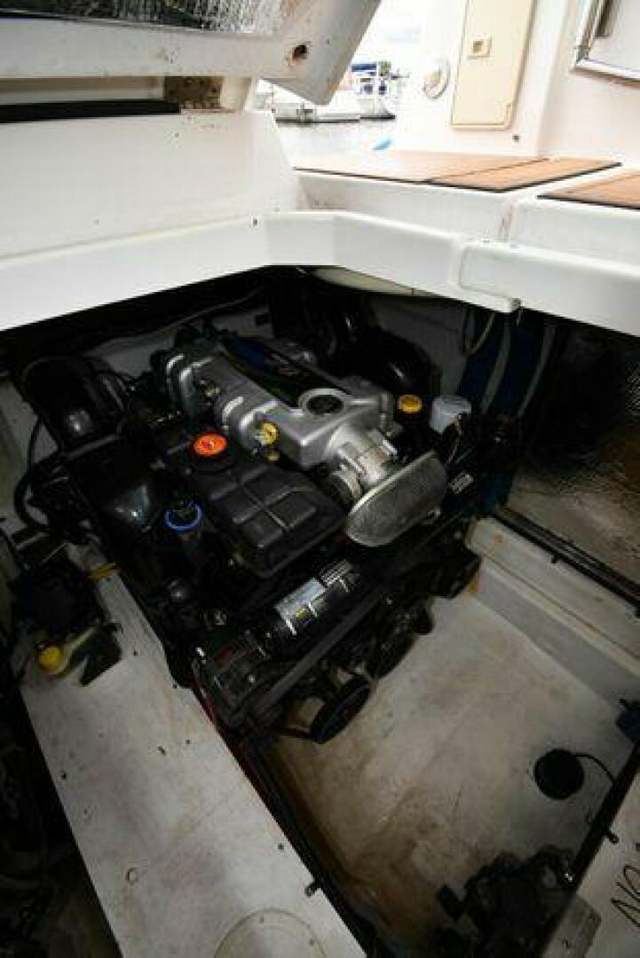 Slide: The Image of Cruisers 380 Express 2012 - 5017150