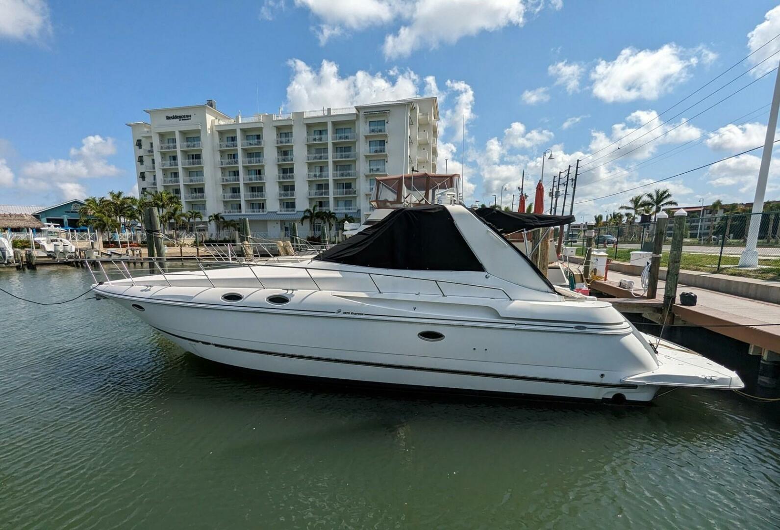 Slide: The Image of Cruisers 3870 Express 2002 - 5202894