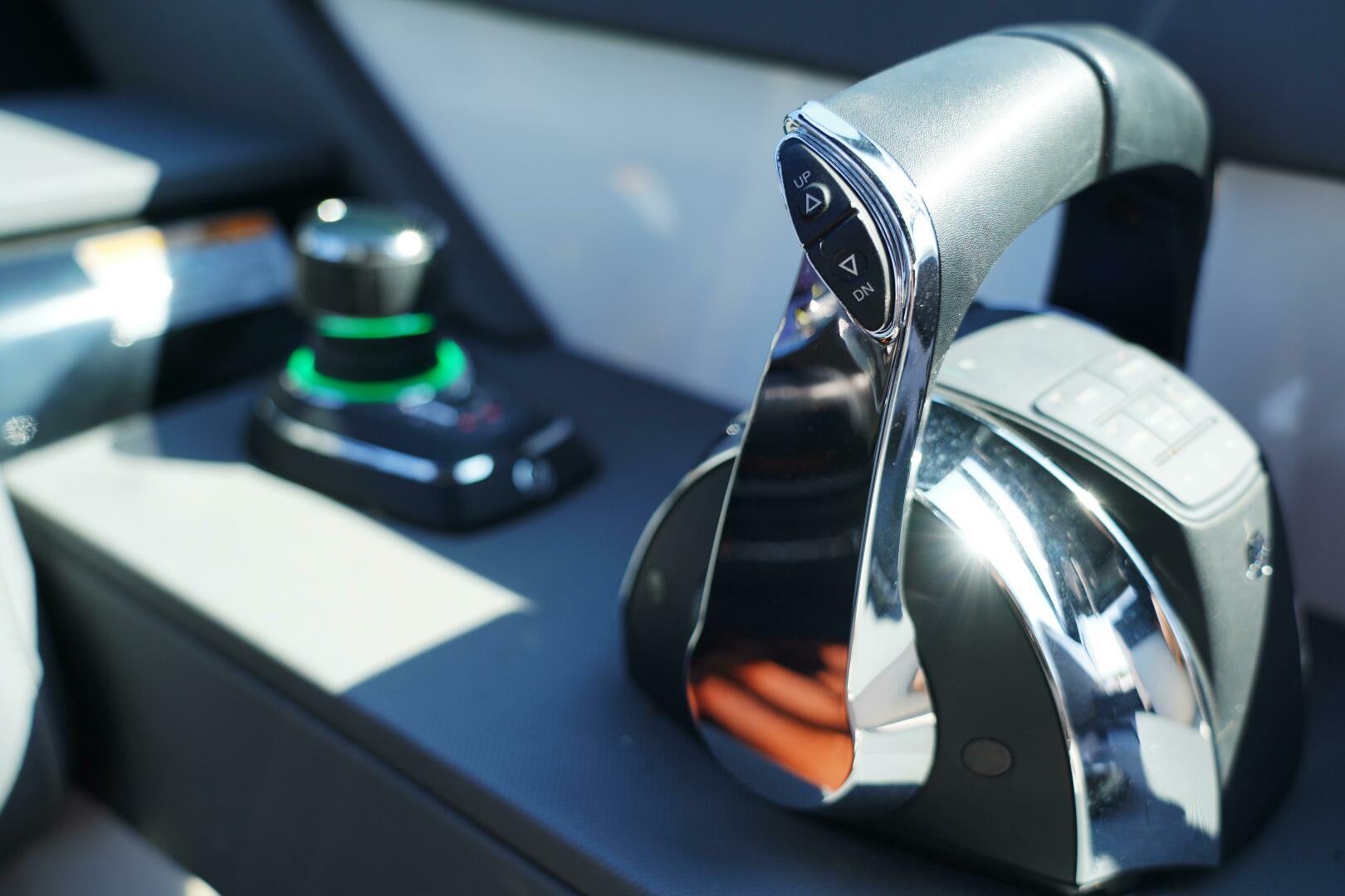 Slide: The Image of Cruisers 38 GLS 2021 - 7