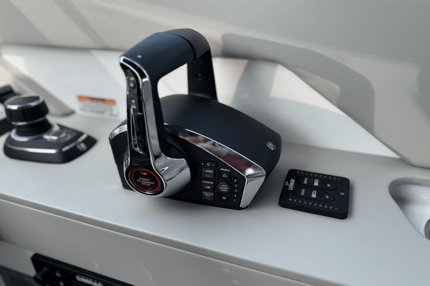 Slide: The Image of Cruisers 38 GLS Outboard 2025 - 36