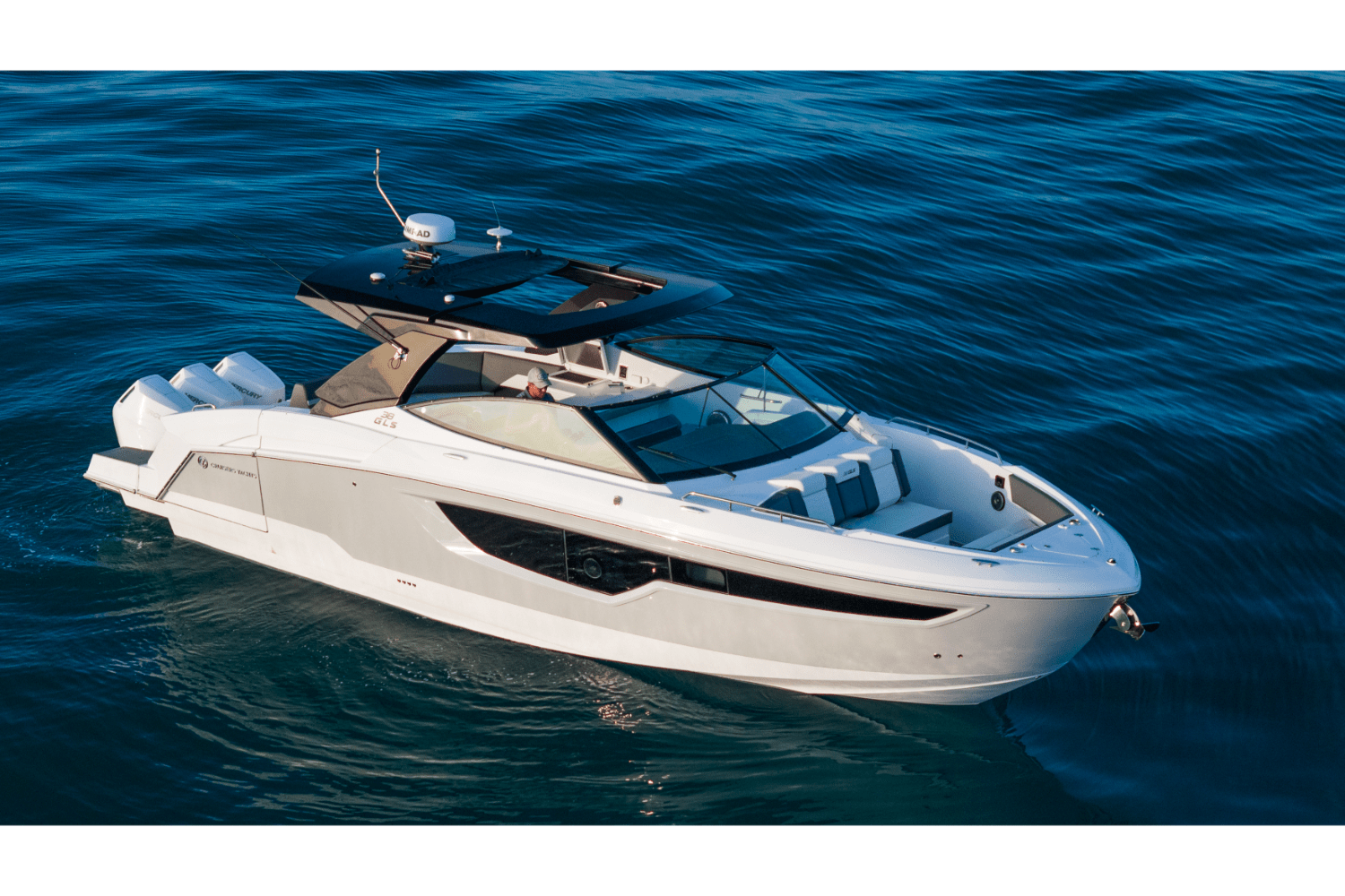 Slide: The Image of Cruisers 38 GLS Outboard 2026 - 10