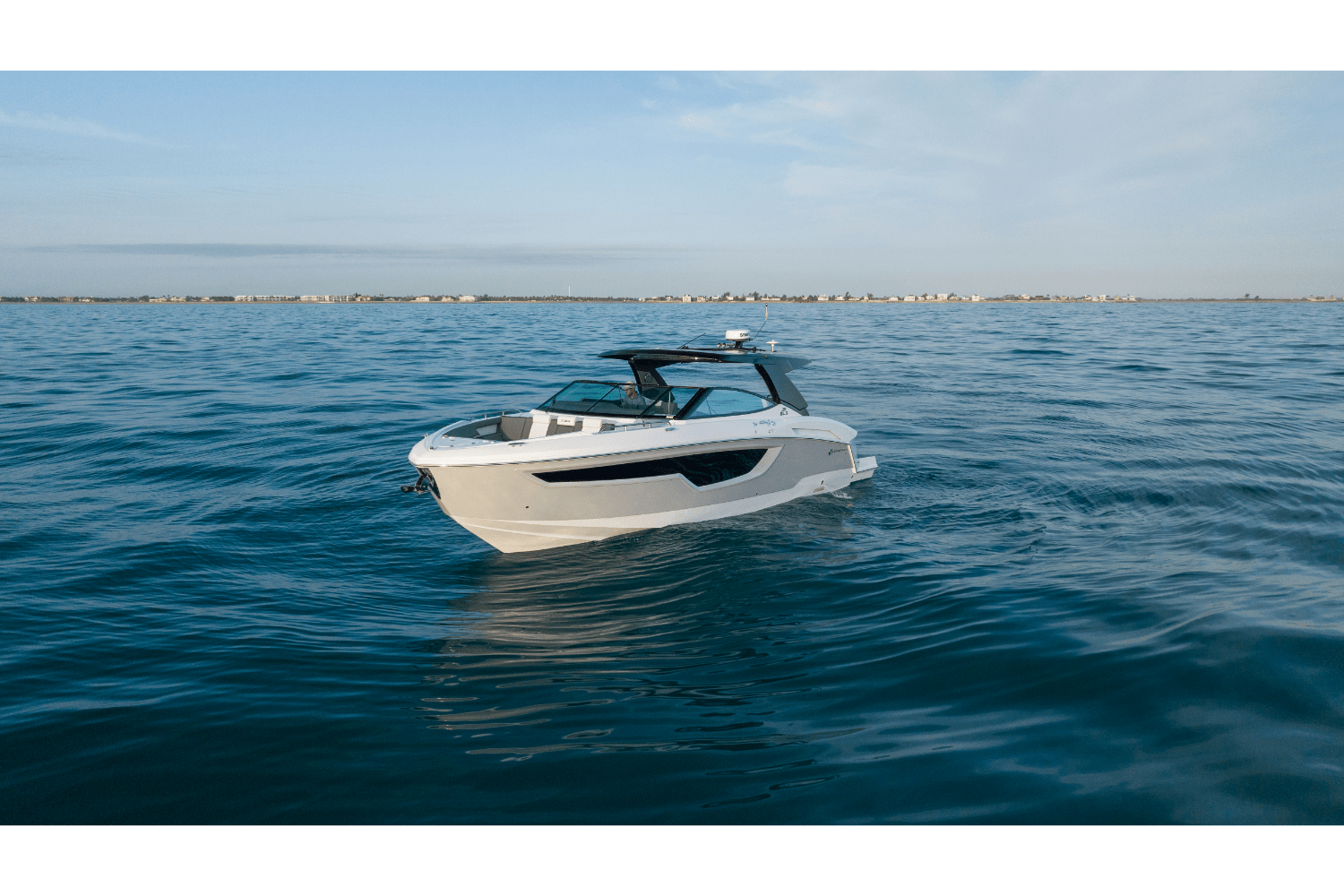 Slide: The Image of Cruisers 38 GLS Outboard 2026 - 13