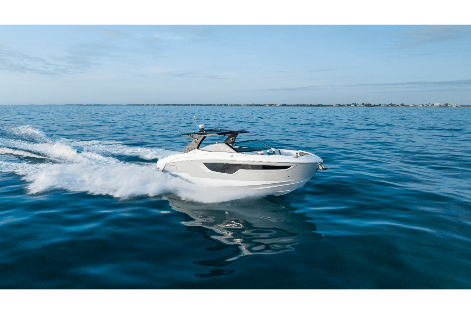 Slide: The Image of Cruisers 38 GLS Outboard 2026 - 16
