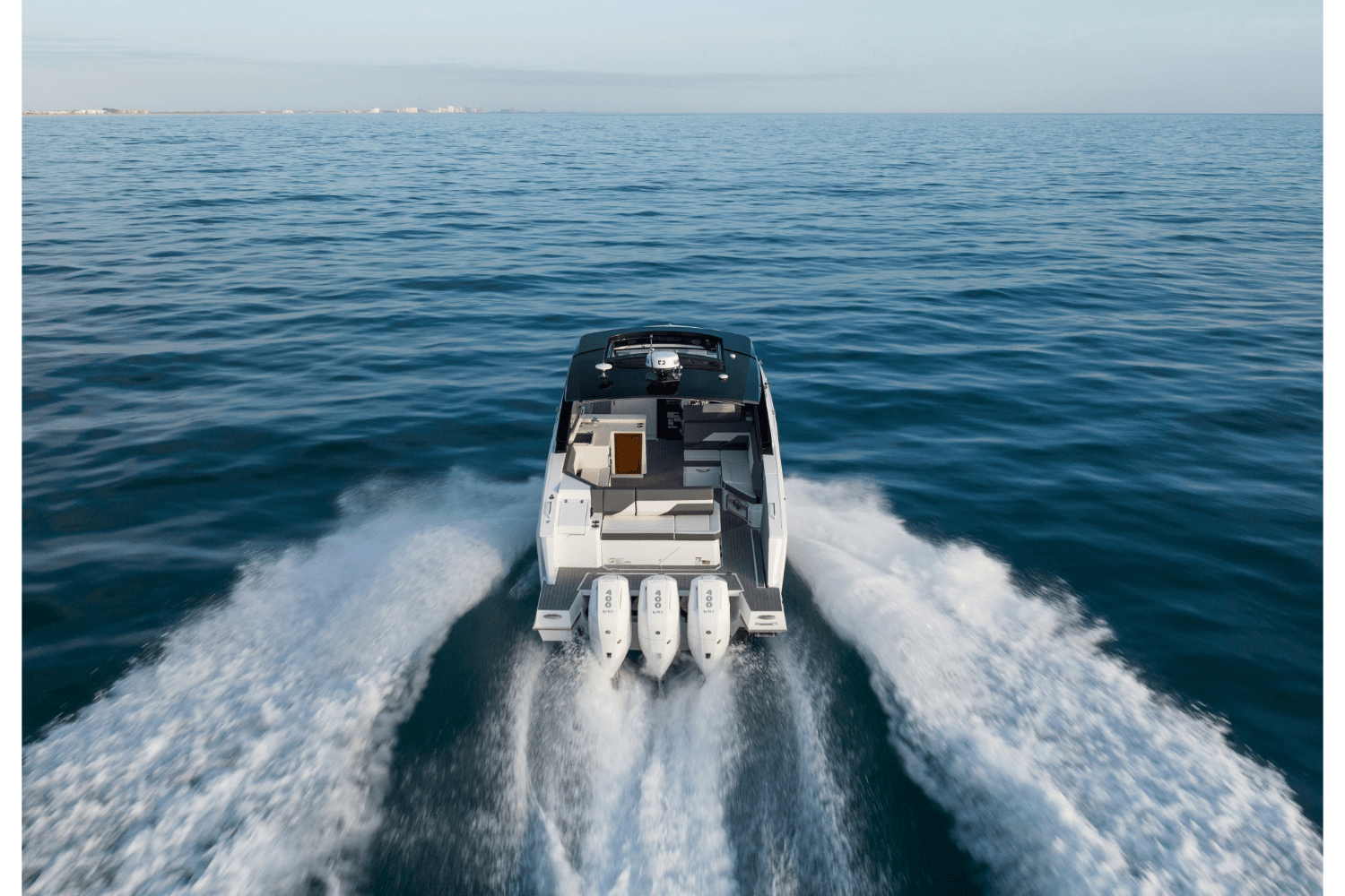 Slide: The Image of Cruisers 38 GLS Outboard 2026 - 17