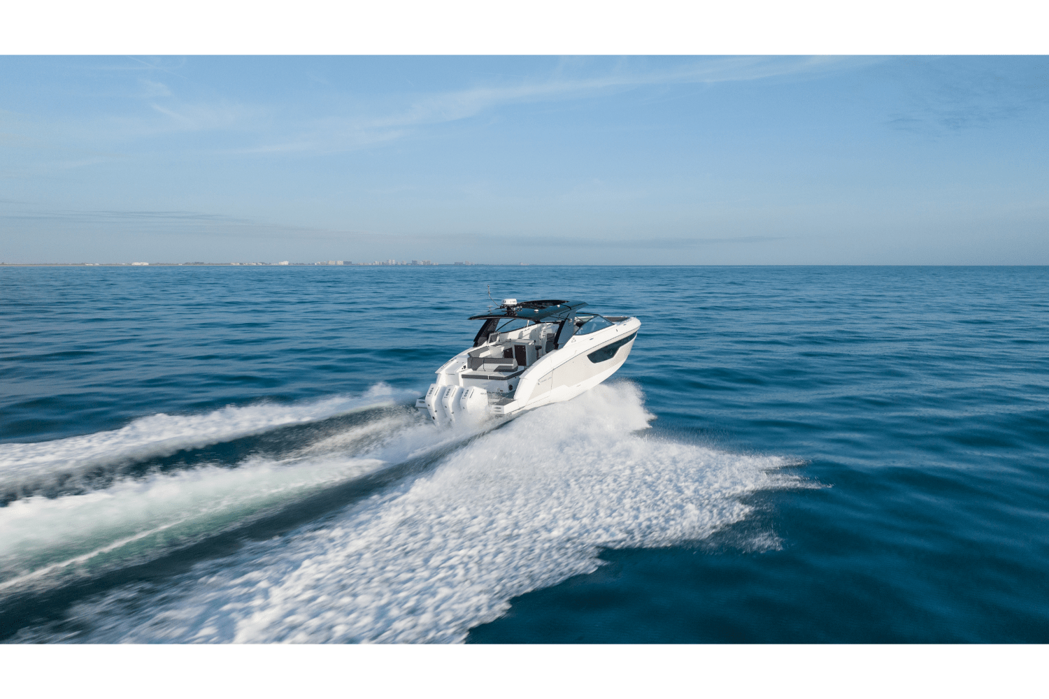 Slide: The Image of Cruisers 38 GLS Outboard 2026 - 23