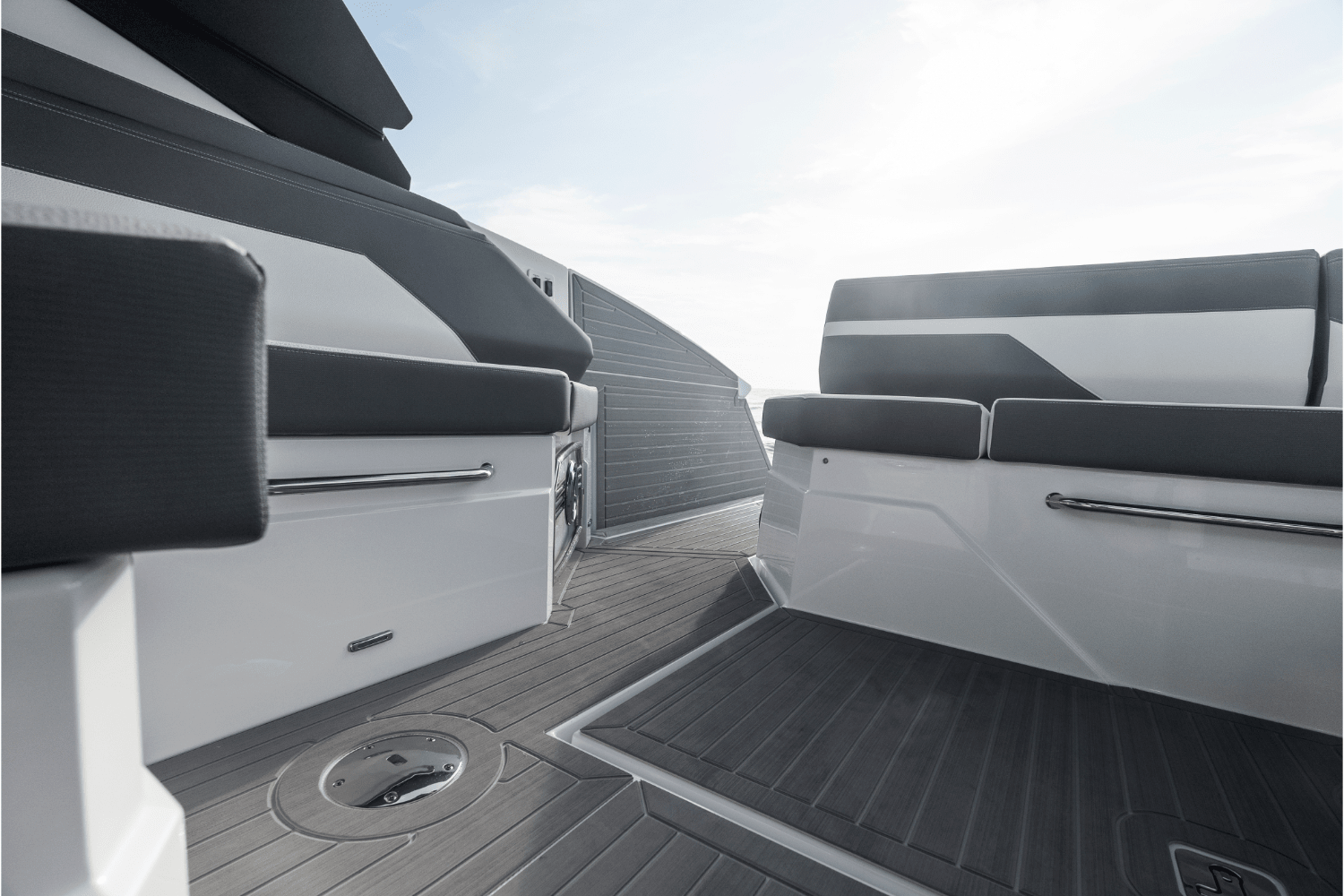 Slide: The Image of Cruisers 38 GLS Outboard 2026 - 46